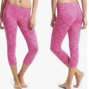 Athleta pink Capri legging